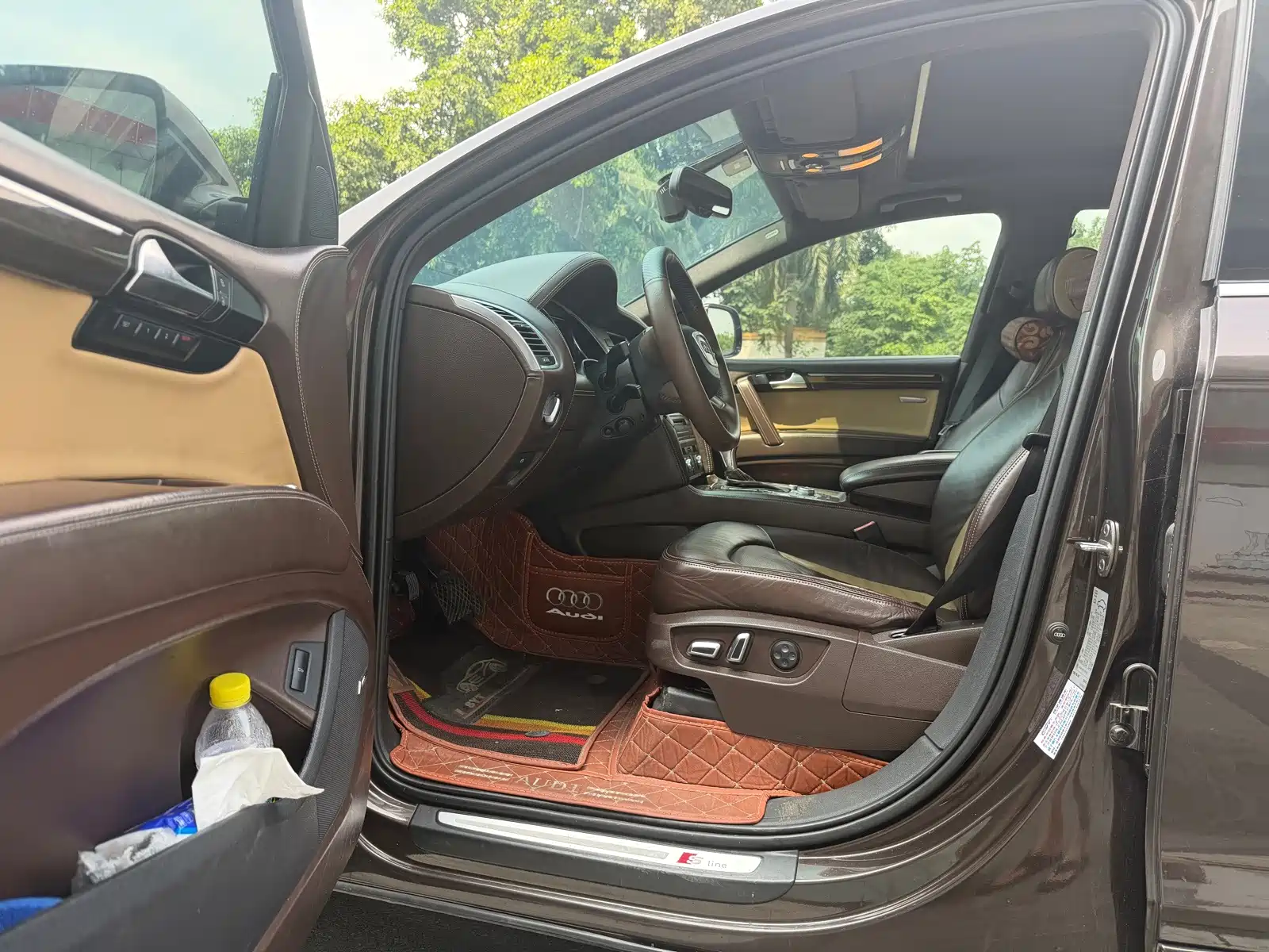 Photo 8 - Audi Q7