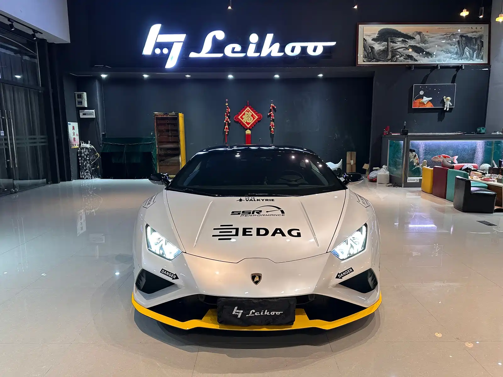 Фото 2 - Lamborghini Huracán