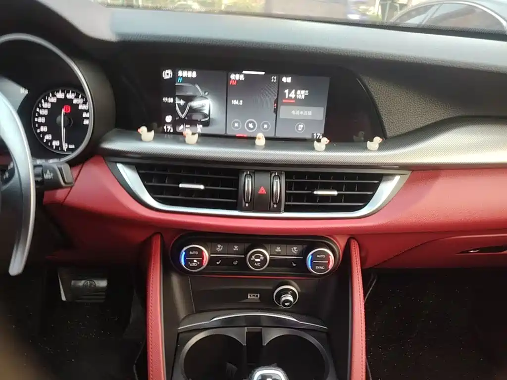 Alfa Romeo Stelvio 2020 2020 2.0T 280HP Luxury Edition