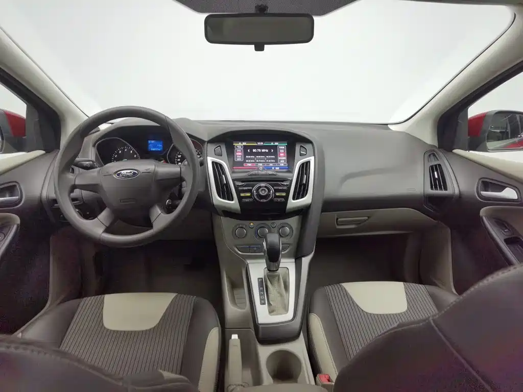 Фото 5 - Ford Focus