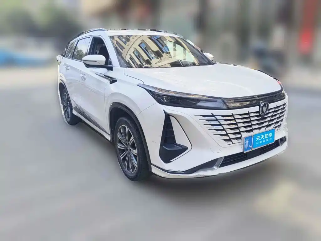Фото 3 - Changan CS75 PLUS