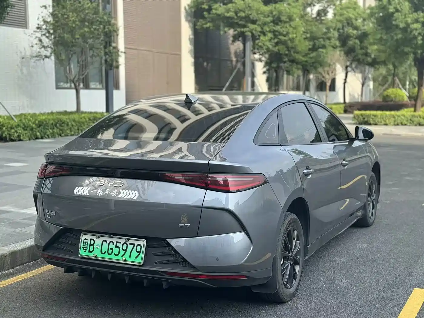 BYD e7 2025 2025 Model 520 Smart Edition