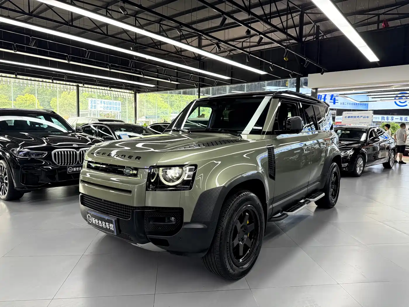 Land Rover Defender 2023 Facelift 110 3.0T P400 Dark Special Edition