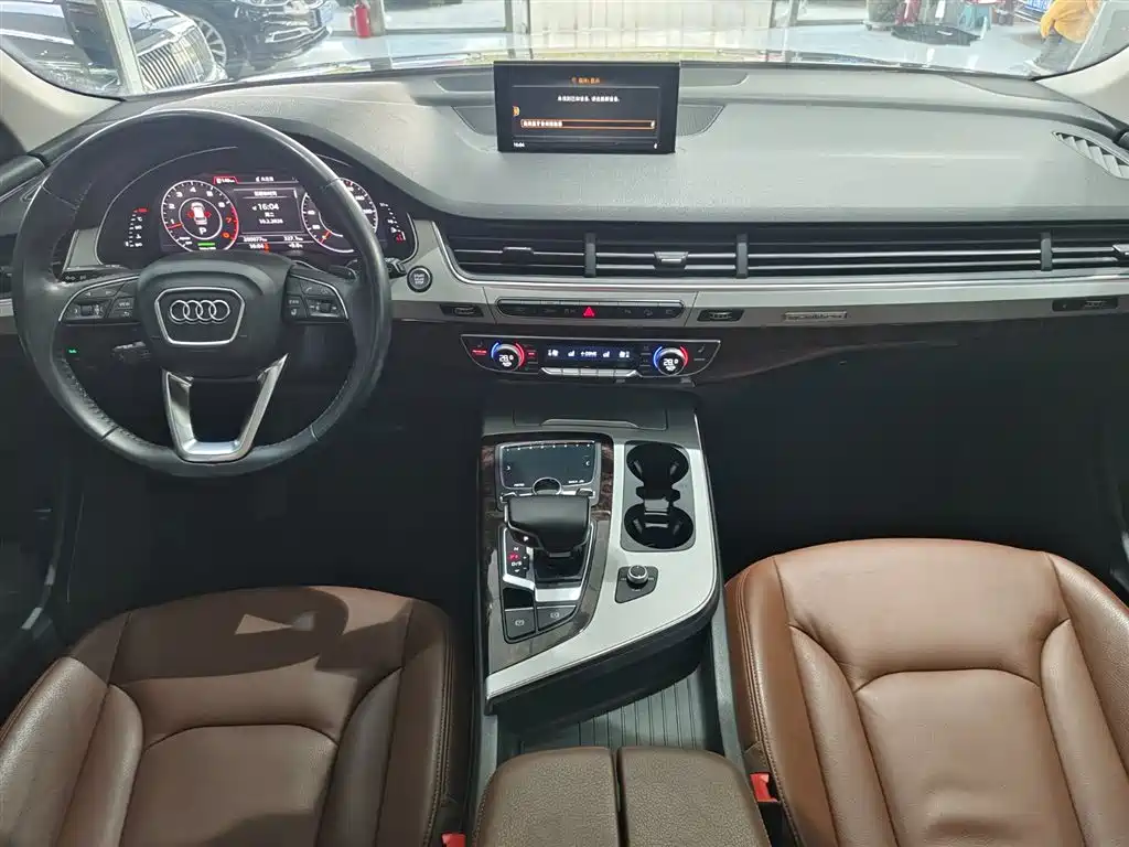Audi Q7 2018 45 TFSI Technology фото 15