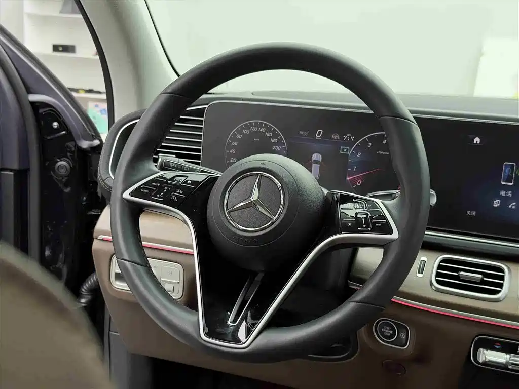 Mercedes-Benz GLE 2024 GLE 450 4MATIC Fashion фото 13