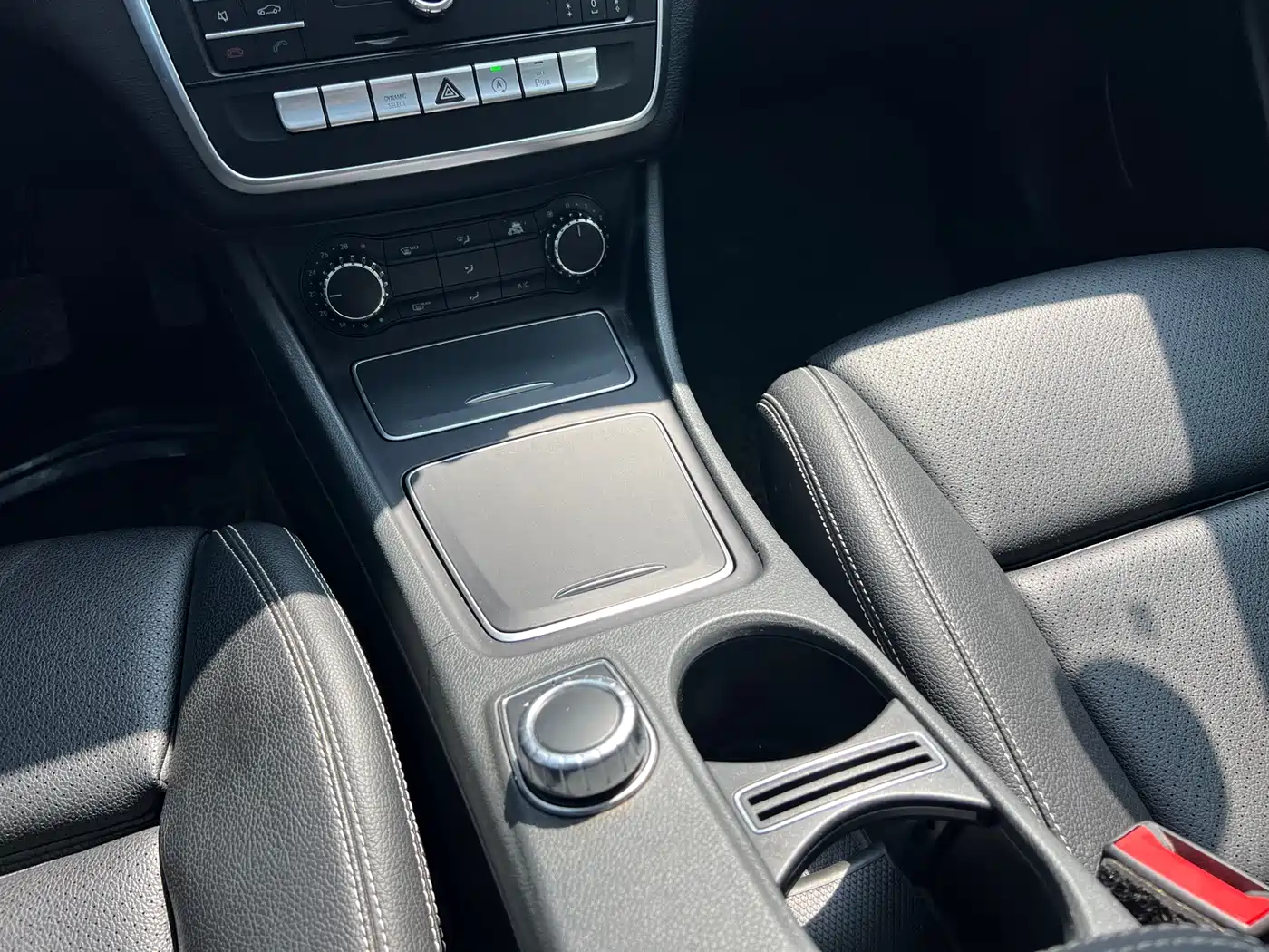 Mercedes-Benz GLA 2018 GLA 200 Dynamic фото 20