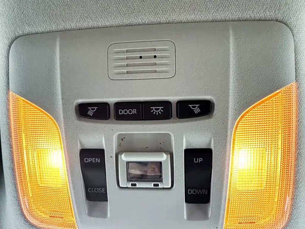 Toyota Corolla 2021 1.2T S-CVT Elite PLUS Edition фото 19