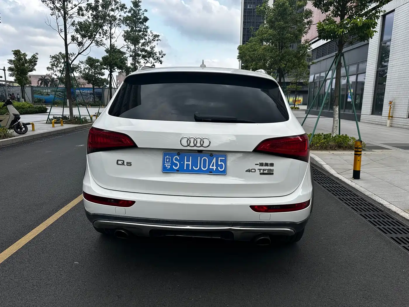 AUDI Q5