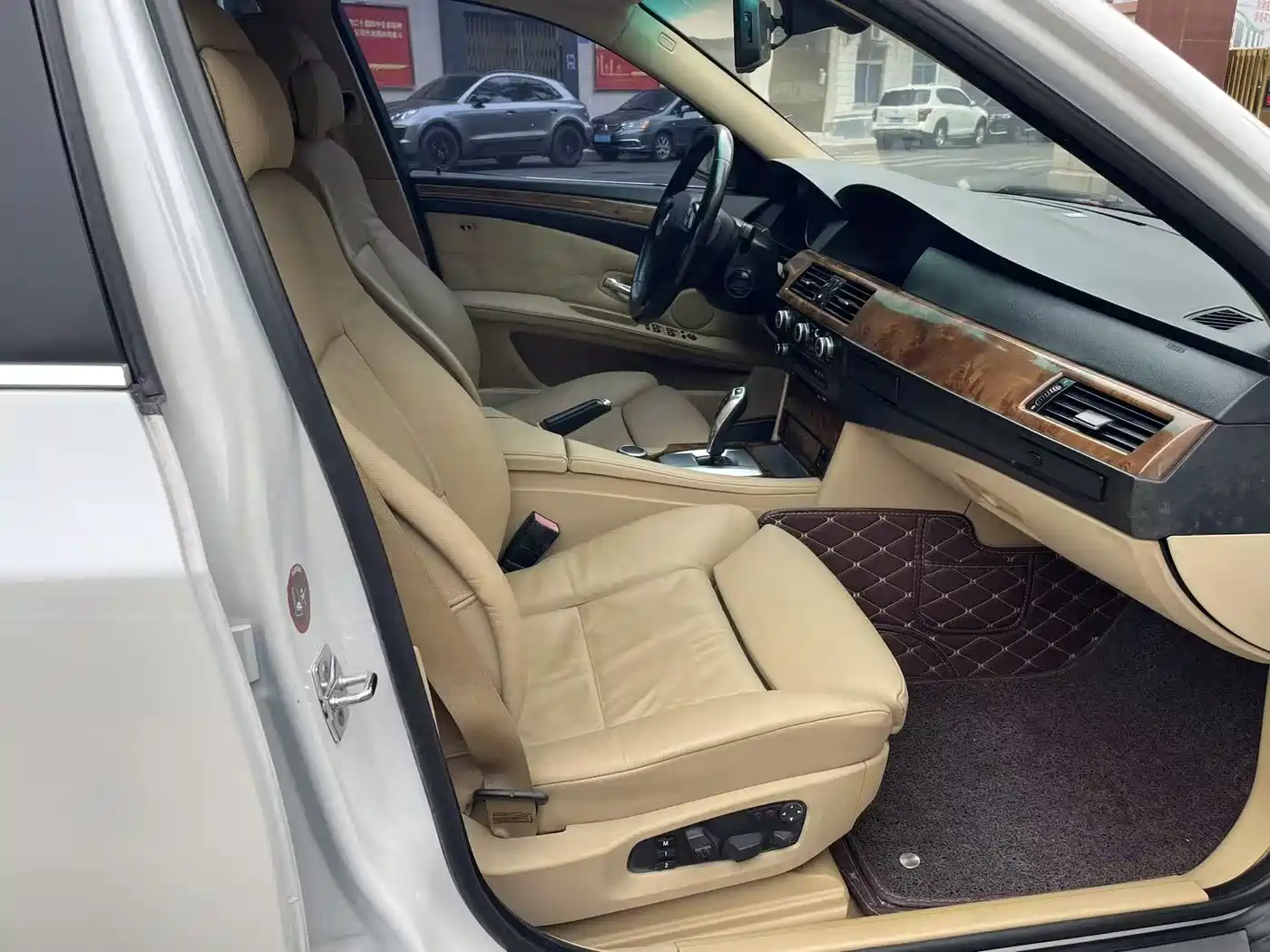 BMW 5 Series 2008 530Li Luxury фото 10