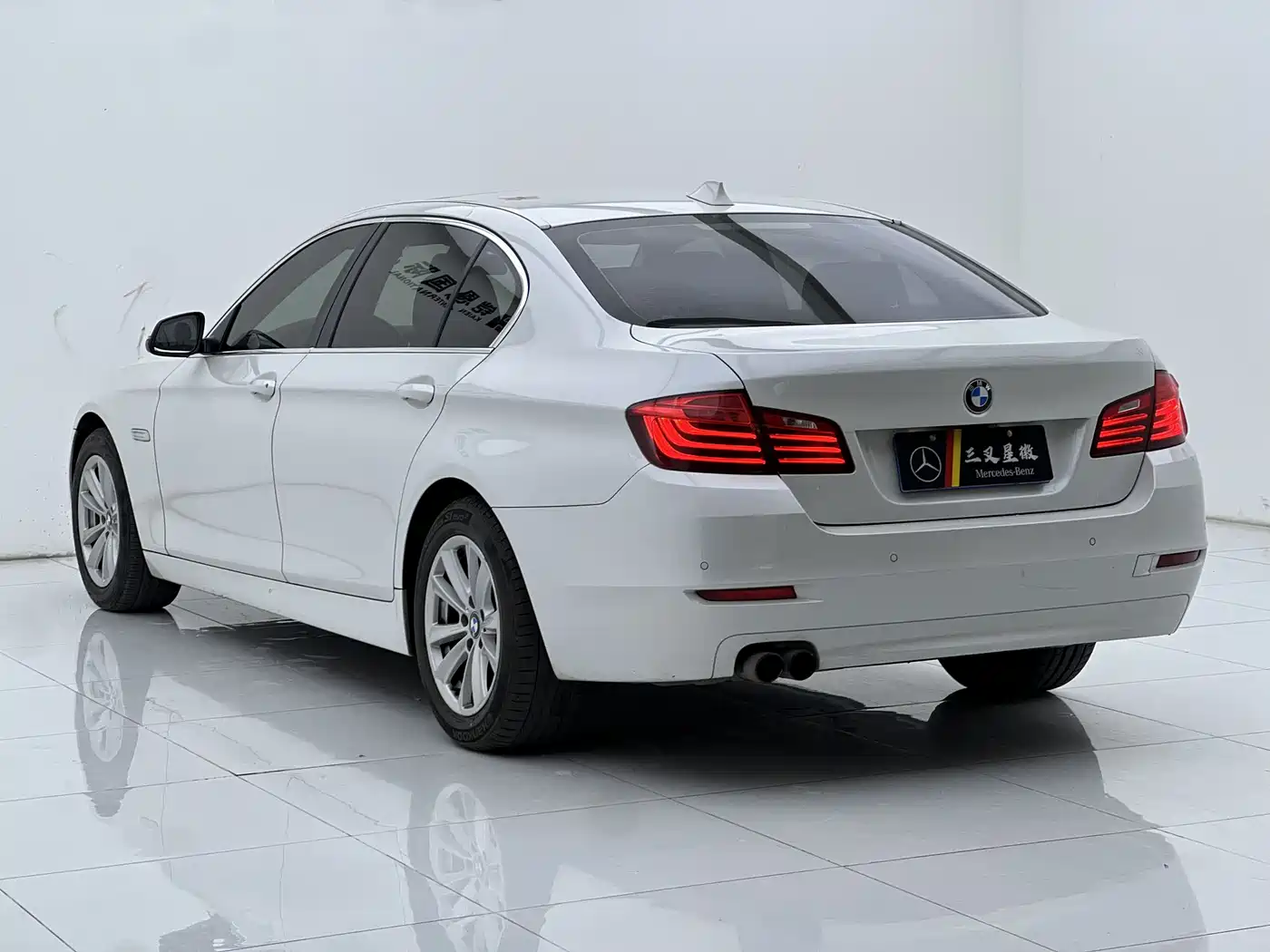 BMW 5 Series 2017 520Li Classic Edition фото 18