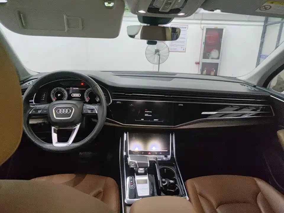 Audi Q7 2025 2025 55 TFSI quattro S line Sport