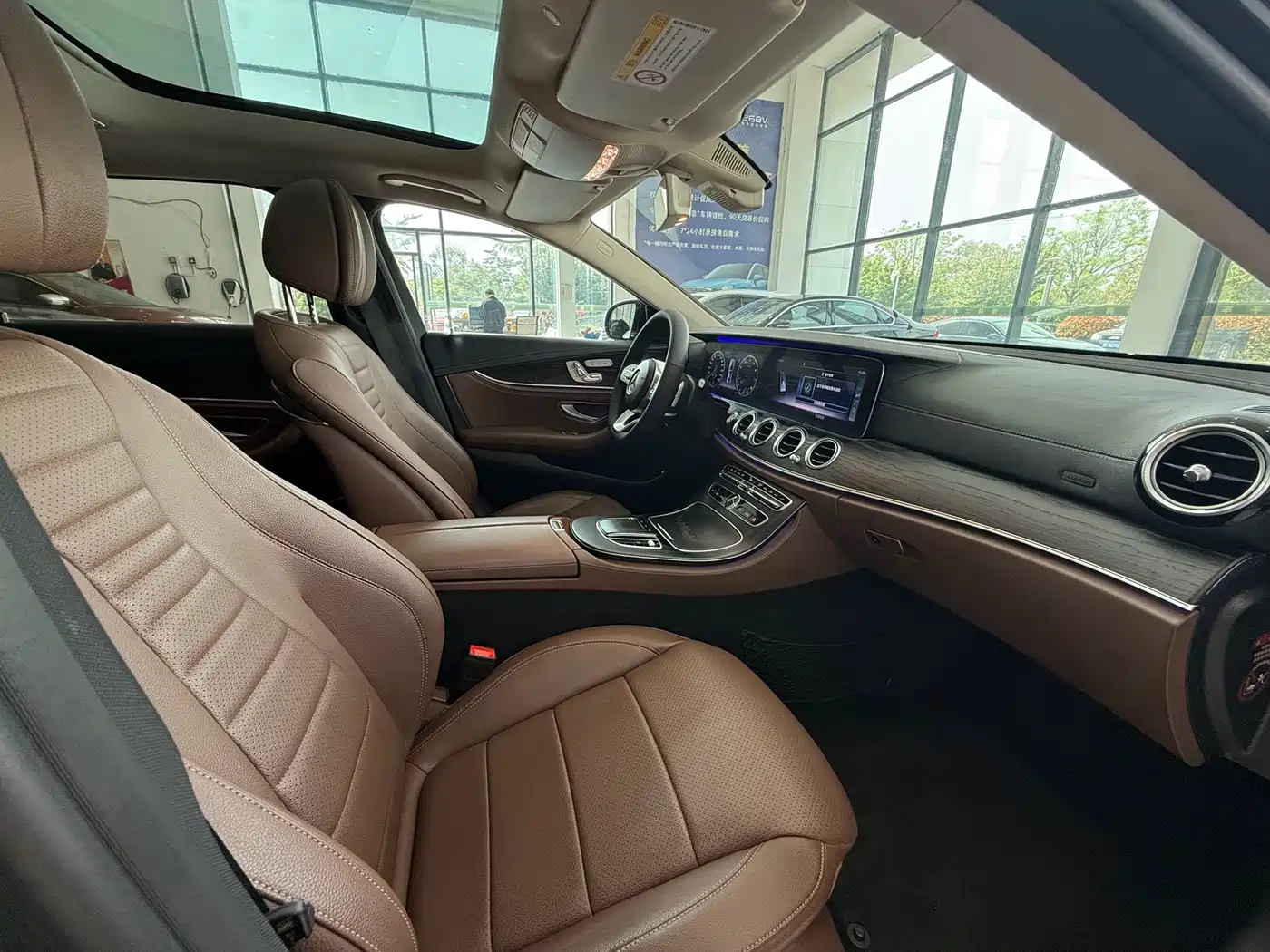 Mercedes-Benz E-Class 2020 E 300 L Sport Fashion Model фото 6