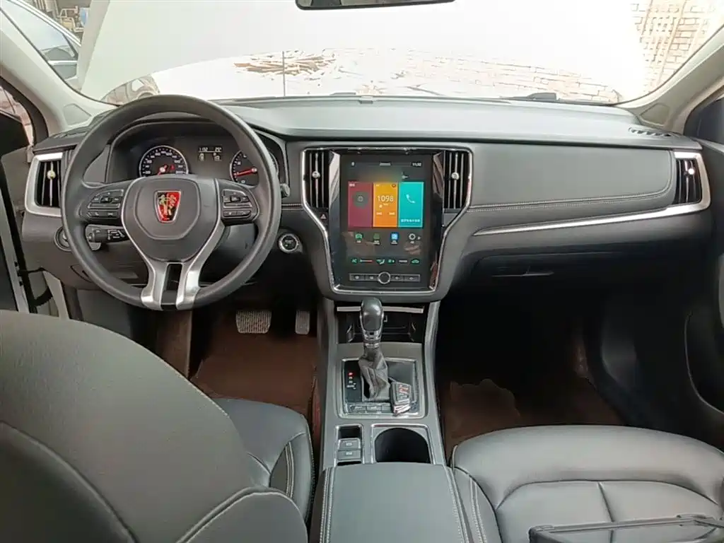 Roewe i6 2021 2020 PLUS 1.6L CVT 4G Connected Glory Flagship Edition