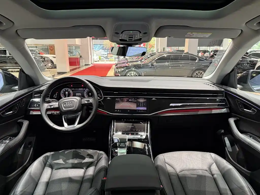 Audi Q8 2024 55 TFSI Luxury Sport фото 20