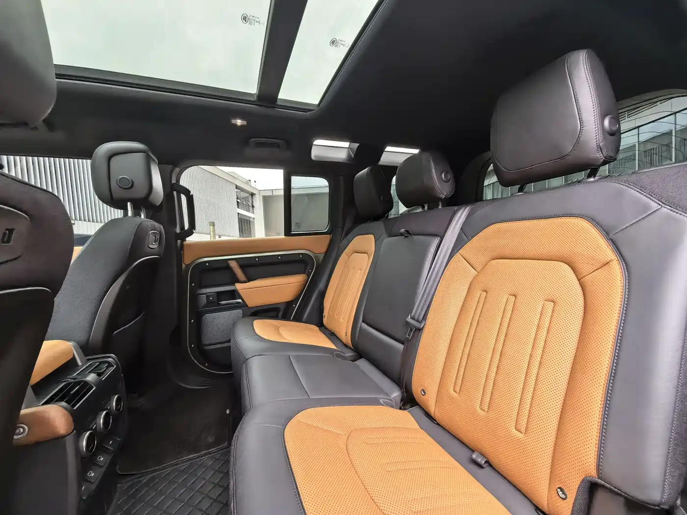 LAND ROVER GUARD