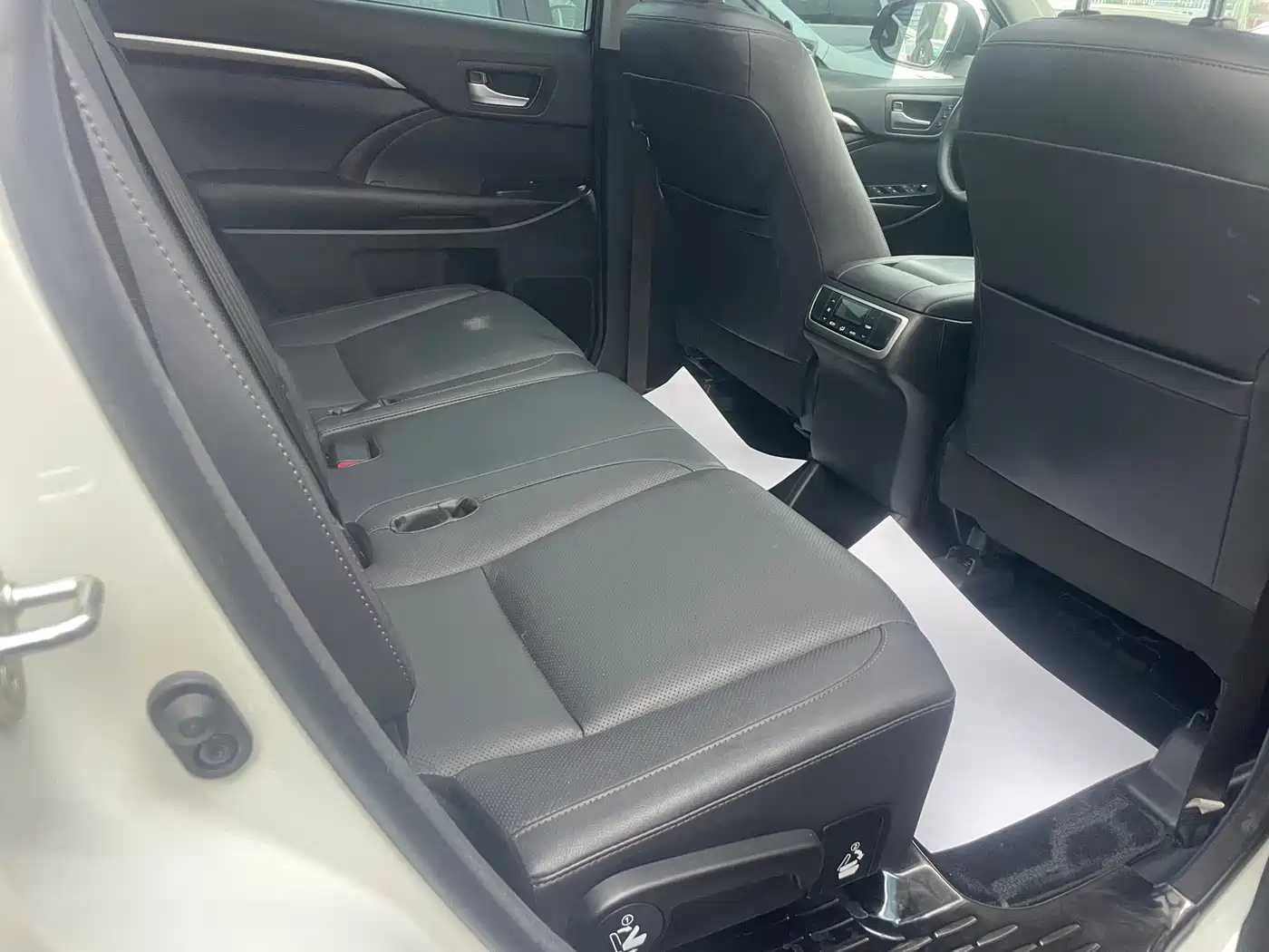 Toyota Highlander 2017 2.0T 4WD Ultimate 7-Seater фото 15