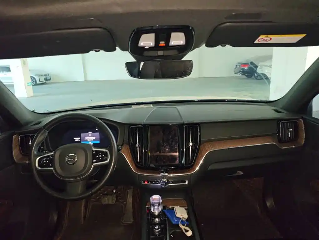 صورة 6 - Volvo XC60