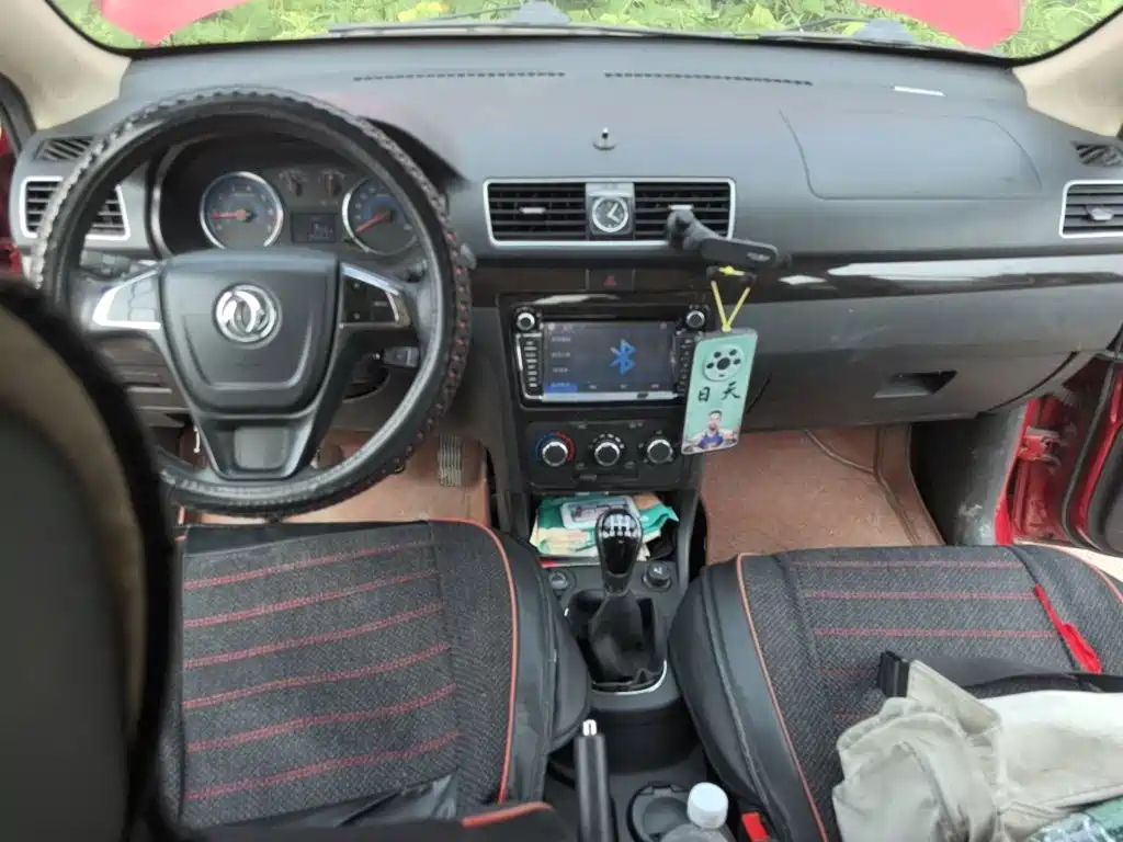 Dongfeng Fengguang Fengguang 360 2015 2015 Model 1.5L Manual Luxury 7-seater China IV