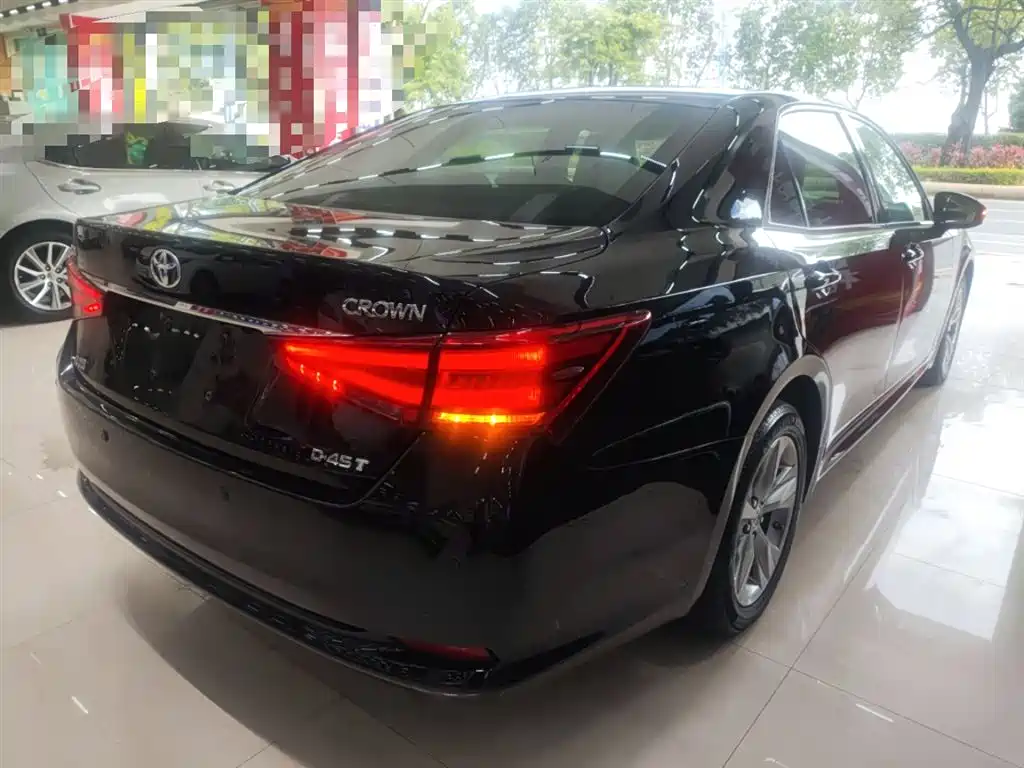Toyota Crown 2015 2.0T Pioneer фото 5