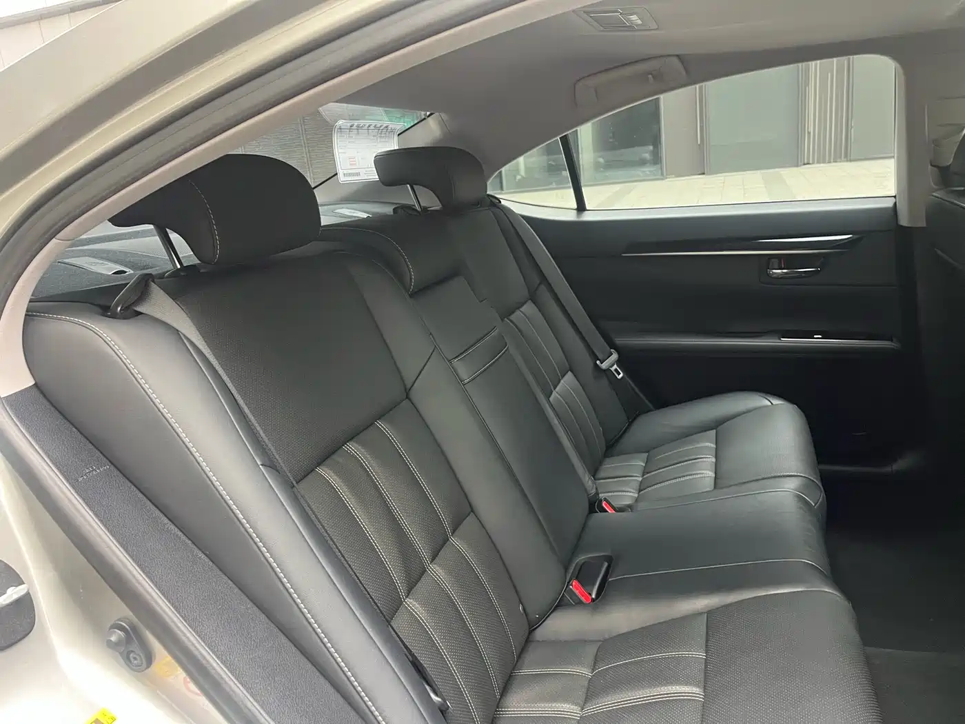 Lexus ES 2015 200 Elite Edition фото 25