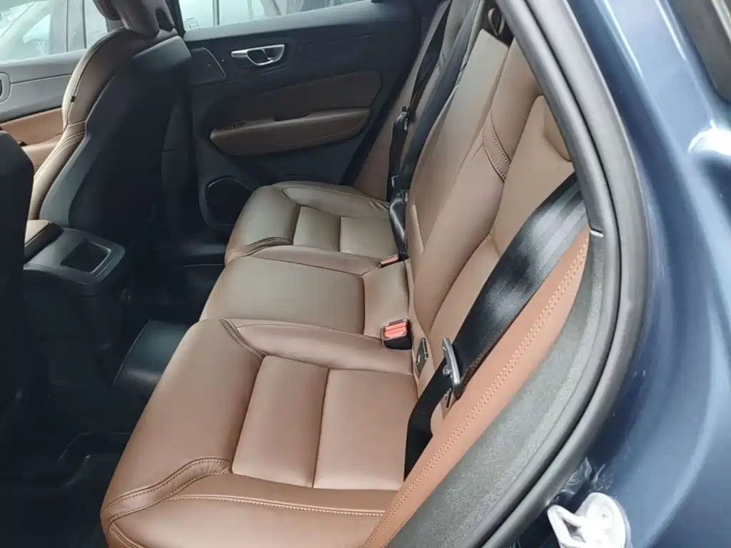 Volvo XC60 Plug-in Hybrid 2023 2024 T8 PHEV Long Range AWD Smart Elegance Luxury Edition