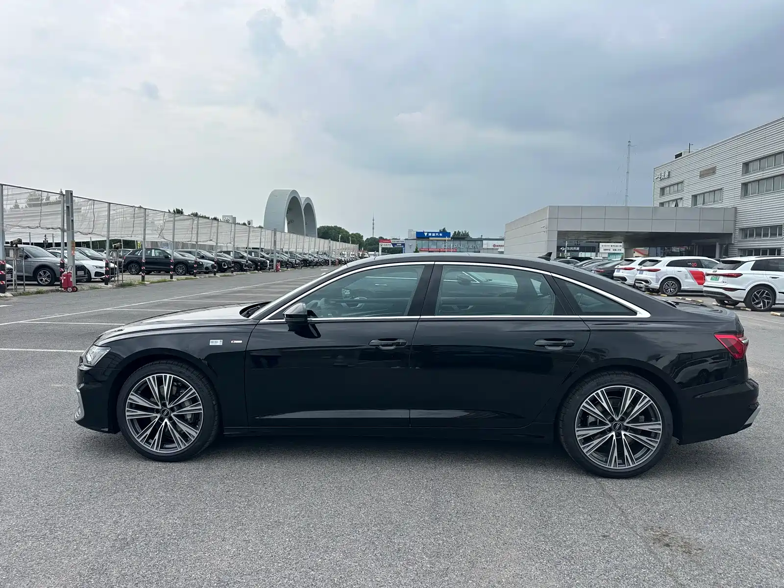 Photo 18 - Audi A6L