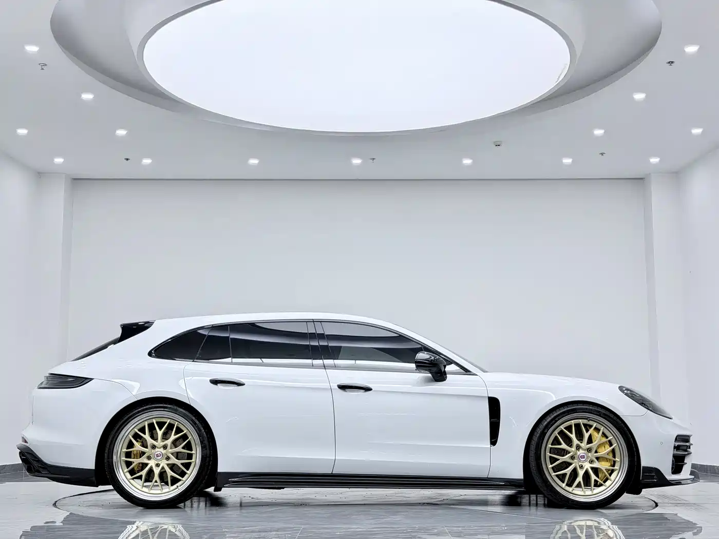 Фото 5 - Porsche Panamera