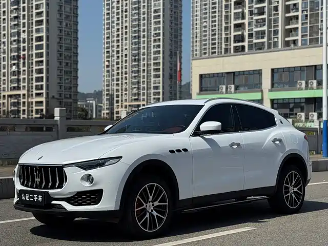 MASERATI LEVANTE