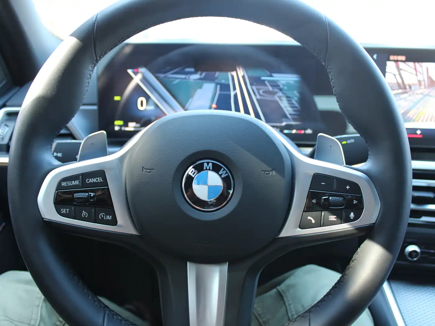 BMW 3 Series 2024 325i M Sport Shadowline Package фото 17