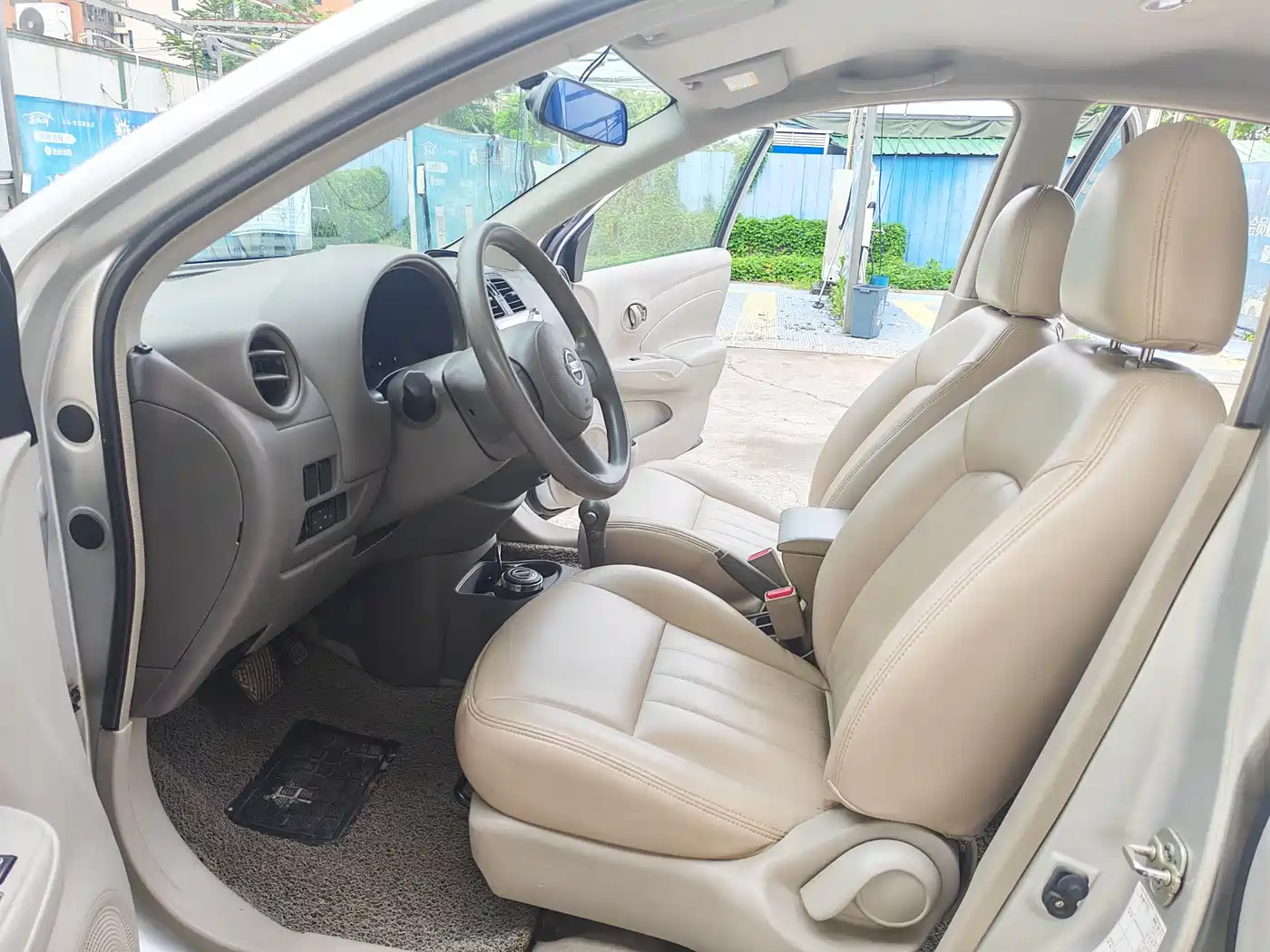 Nissan Sunny 2013 2011 1.5XE CVT Comfort Edition
