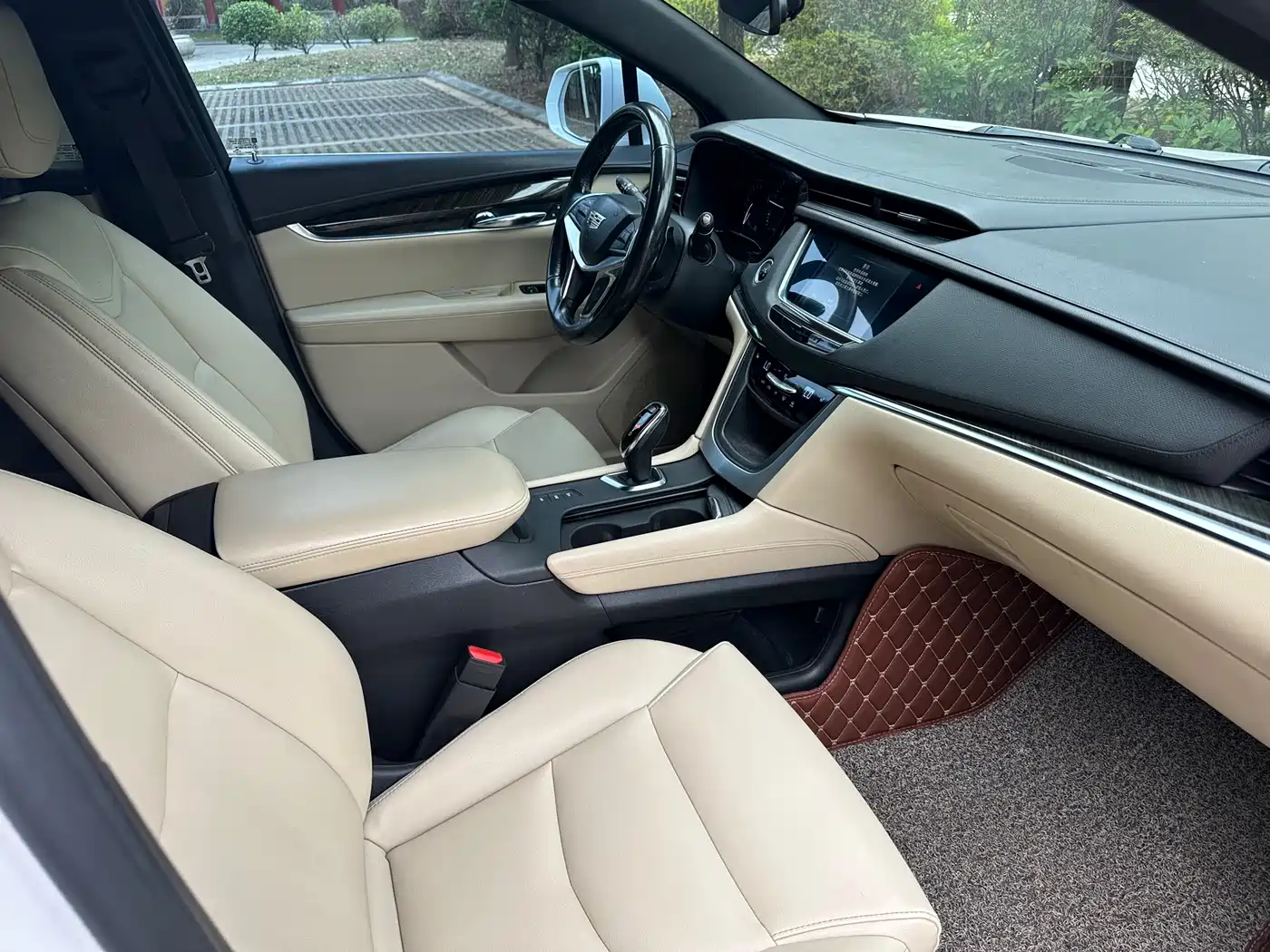 Cadillac XT5 2016 28T AWD Technology Model фото 13