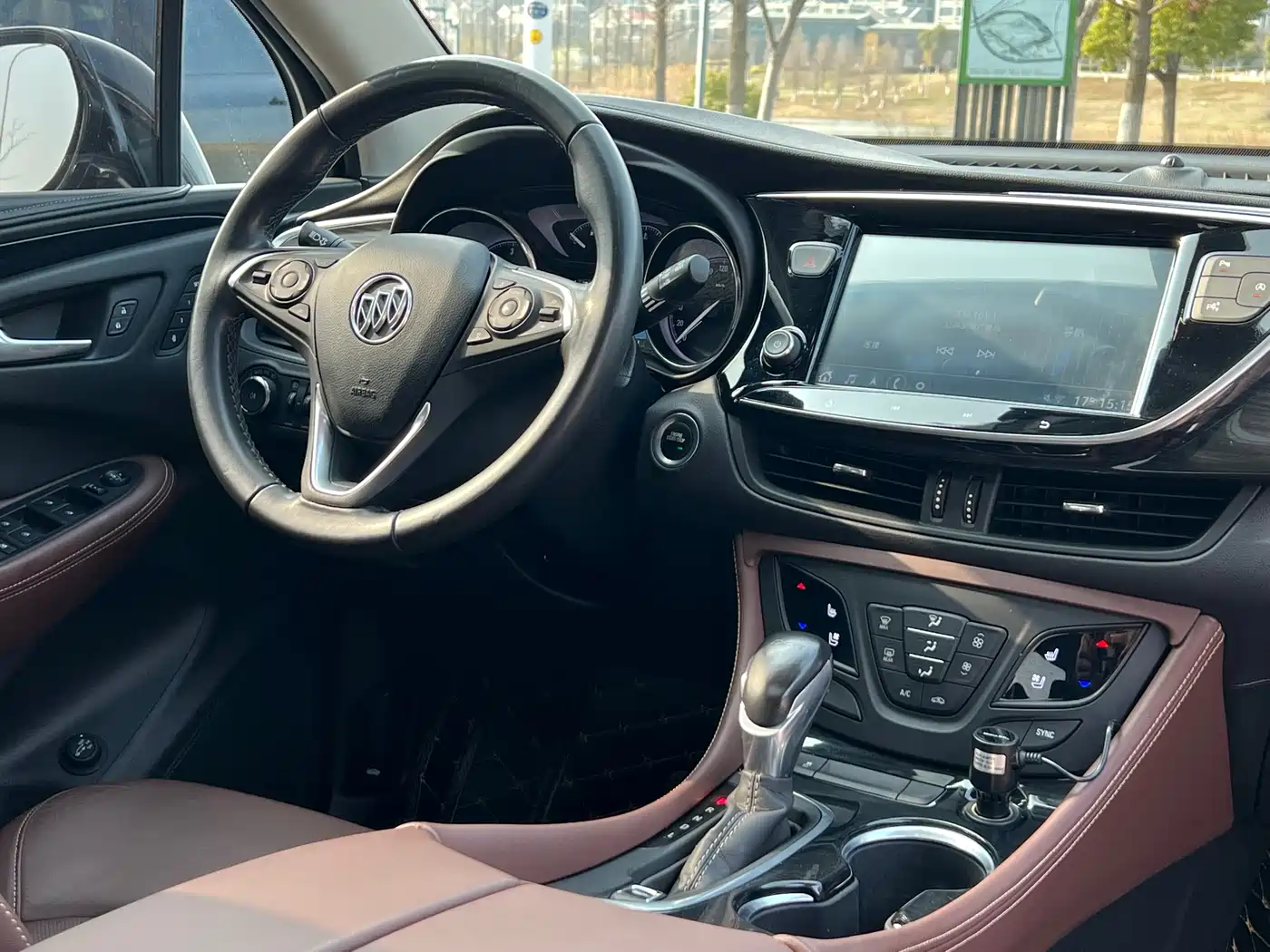 Buick Envision Plus 2020 20T FWD Luxury фото 15