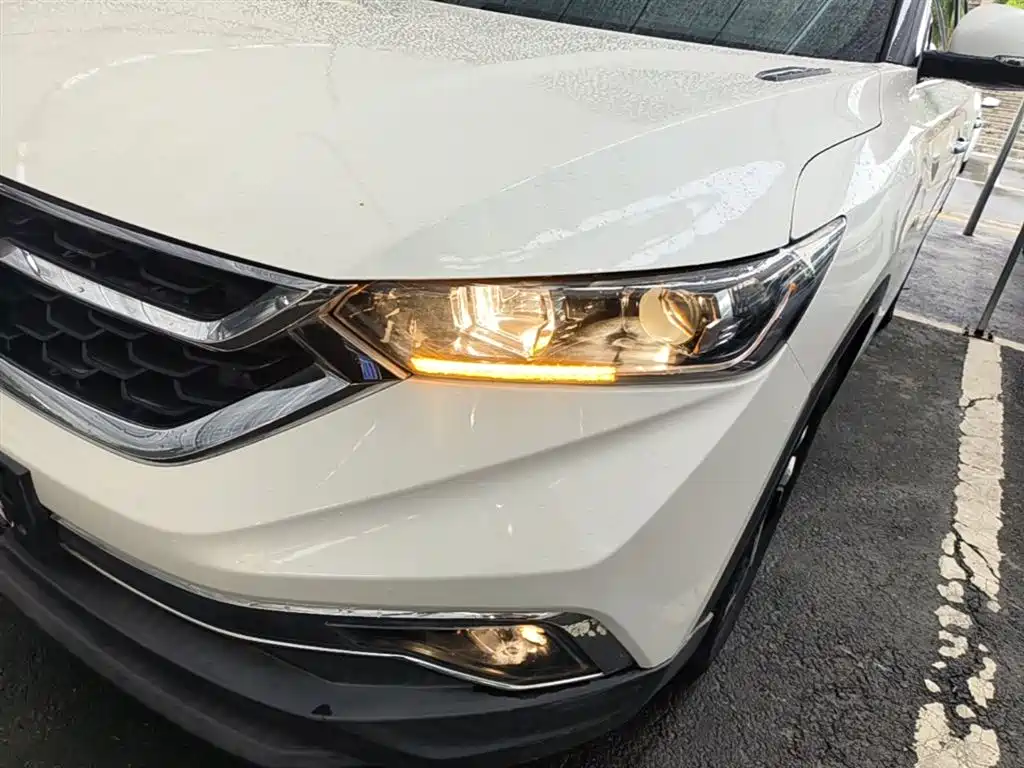 Dongfeng Aeolus Dongfeng Fengshen AX7 2018 2019 1.6T Automatic AI Pioneer (China V)