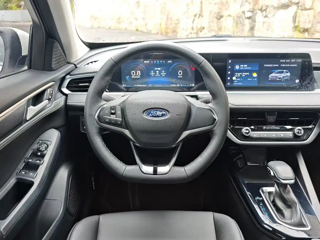 Ford Escort 2022 2021 1.5L Automatic Diamond Edition