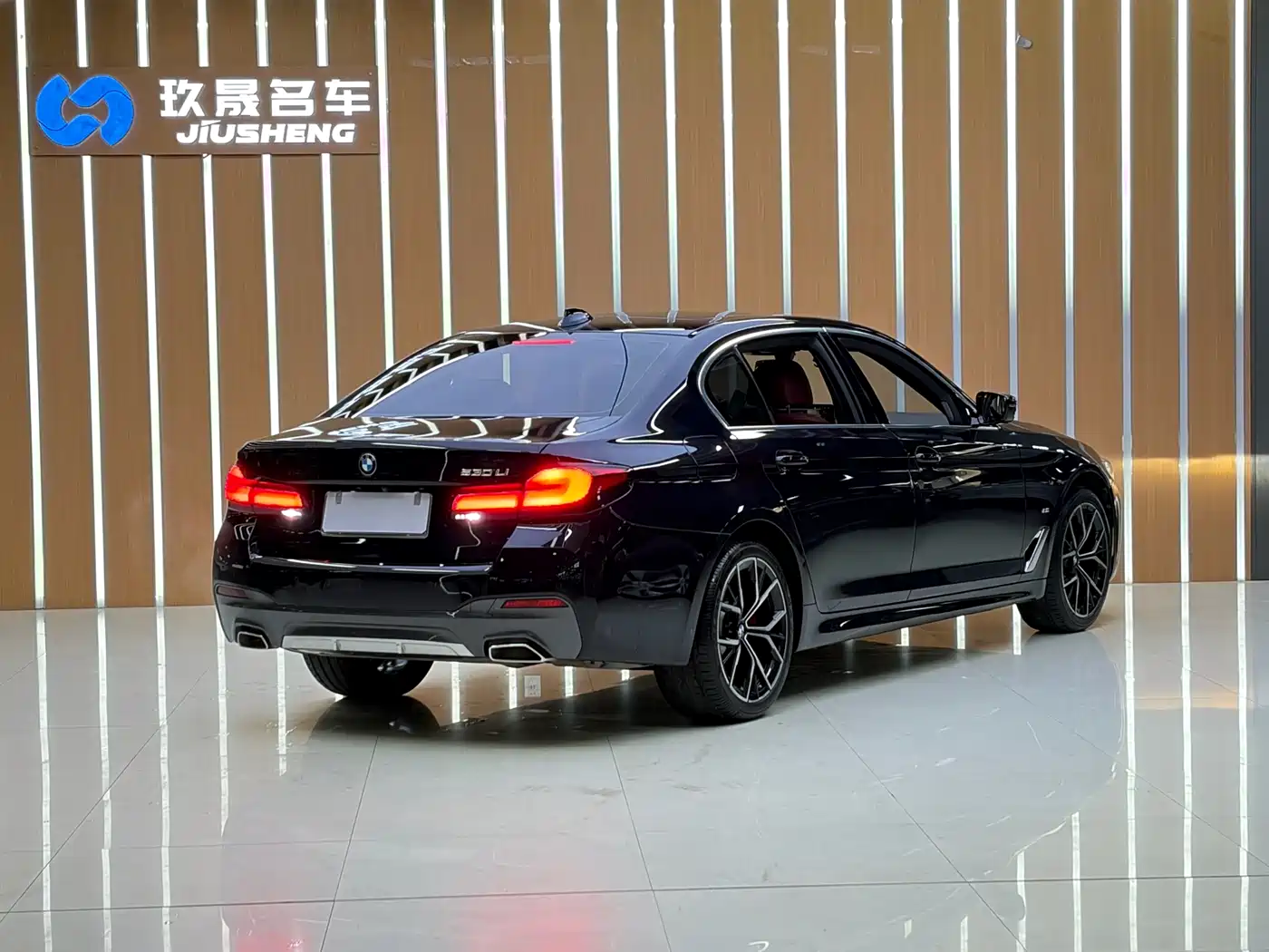 BMW 5 Series 2022 Facelift II 530Li Premium Package M Sport фото 23