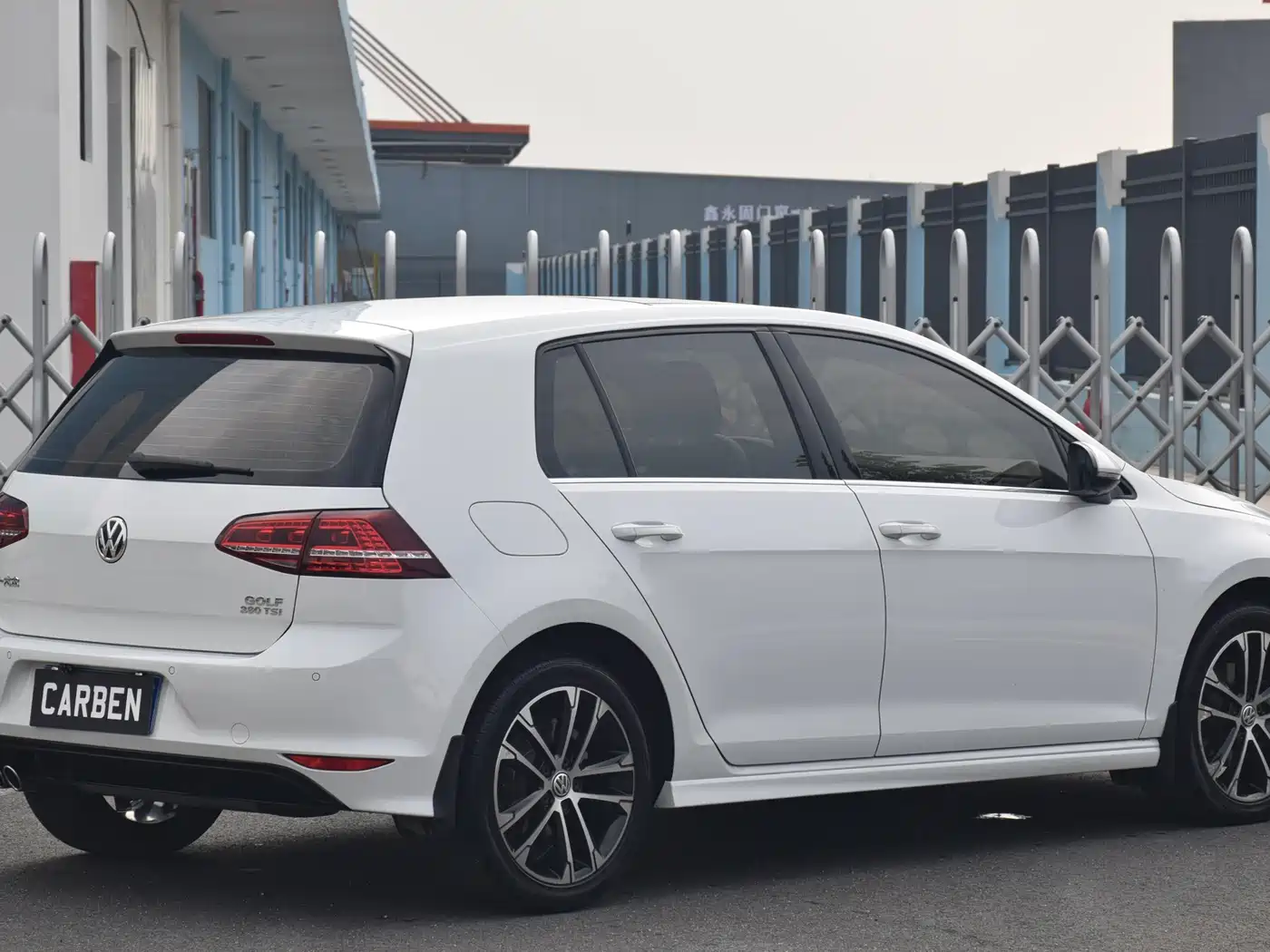 Volkswagen Golf 2016 1.4TSI Automatic R-Line фото 9