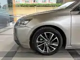 Фото 11 - Lexus CT