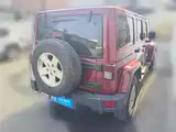 Фото 2 - Jeep Wrangler