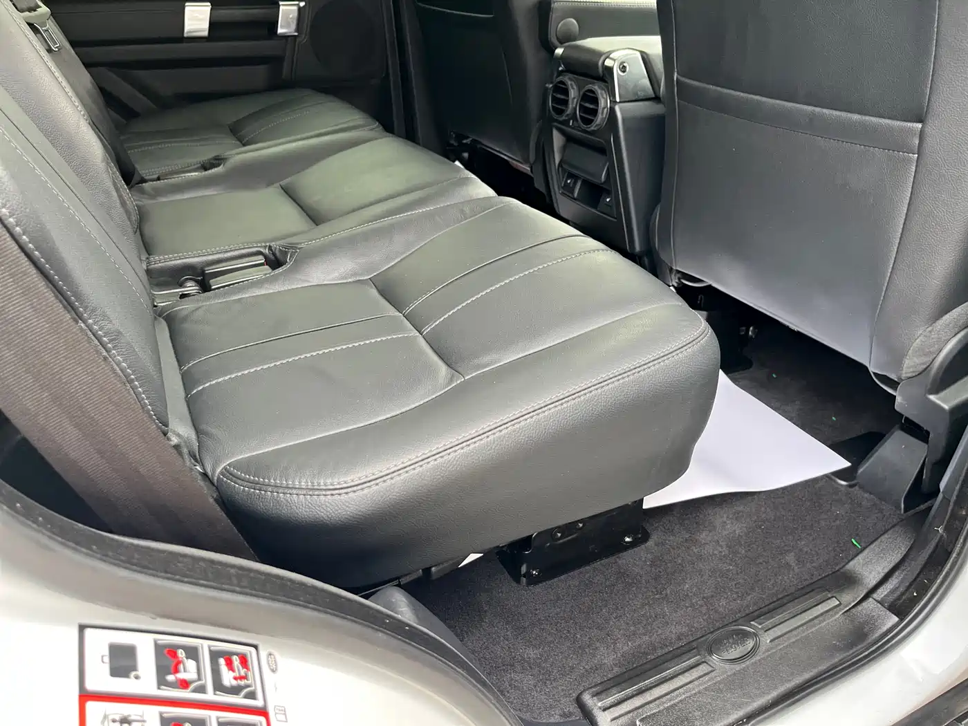 Land Rover Discovery 2016 3.0 SC V6 SE фото 30