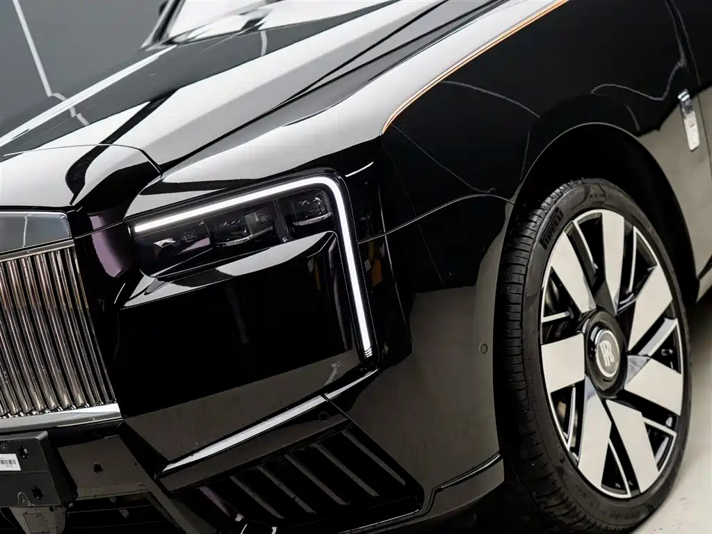 ROLLS-ROYCE CULLINAN