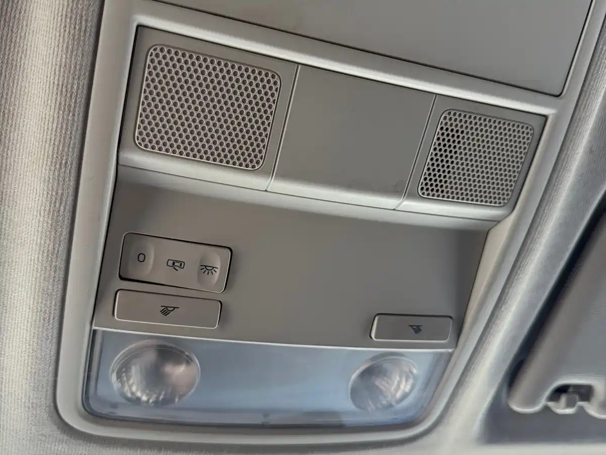 Volkswagen Tharu 2022 280TSI FWD Luxury Edition фото 21
