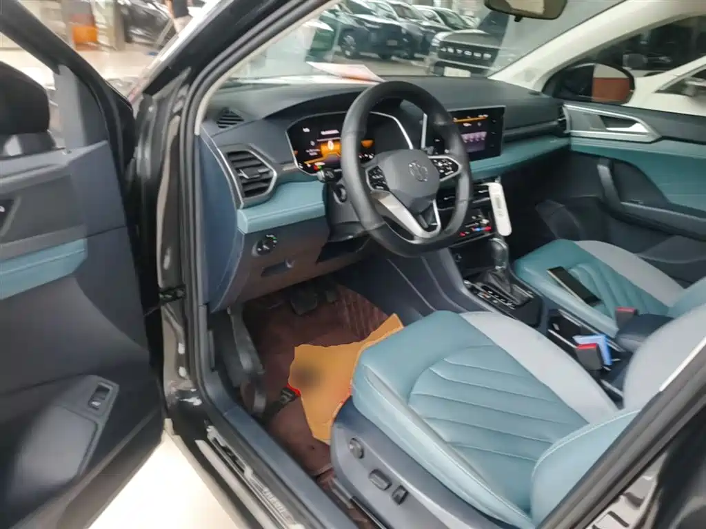 Volkswagen Tharu 2023 300TSI 2WD Bright Moon Edition фото 16