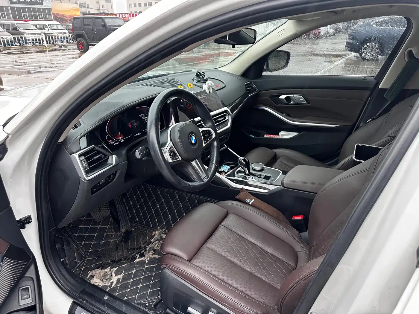 BMW 3 Series 2022 325Li M Sport Package фото 5