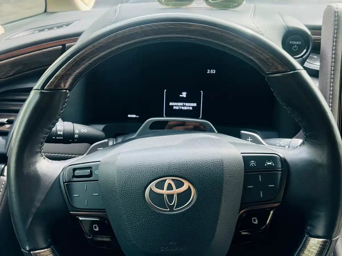 Toyota Alphard 2025 Hybrid 2.5L Prestige Gold Edition фото 13