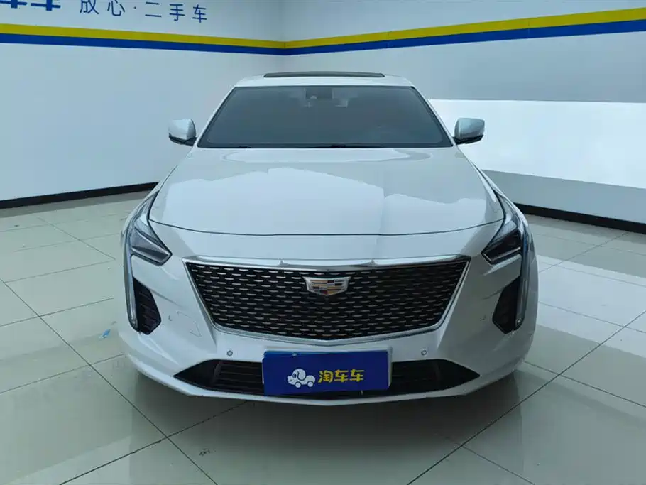 CADILLAC CT6