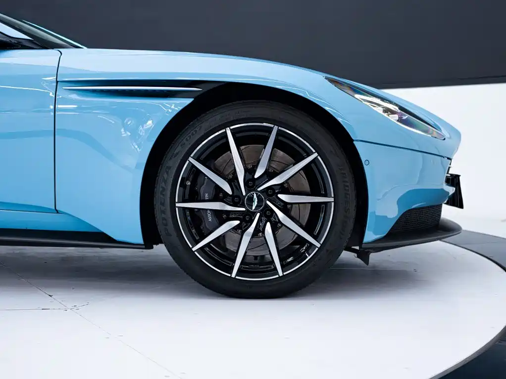 Aston Martin DB11 2020 2020 4.0T V8 Coupe