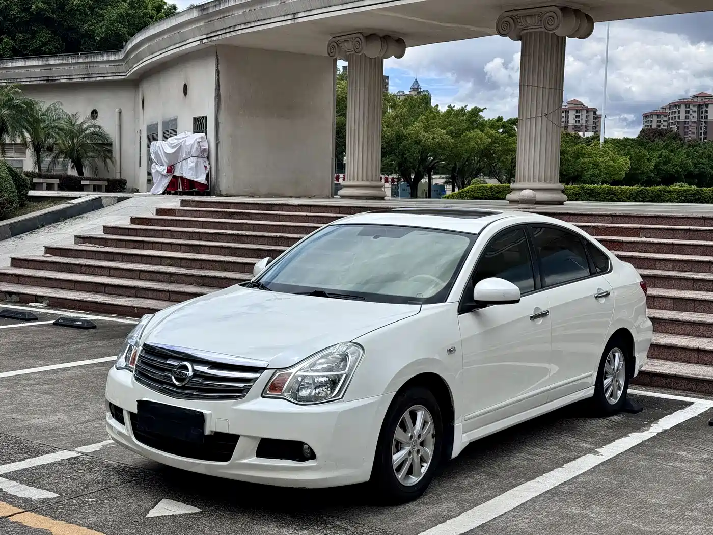 Photo 1 - Nissan Sylphy