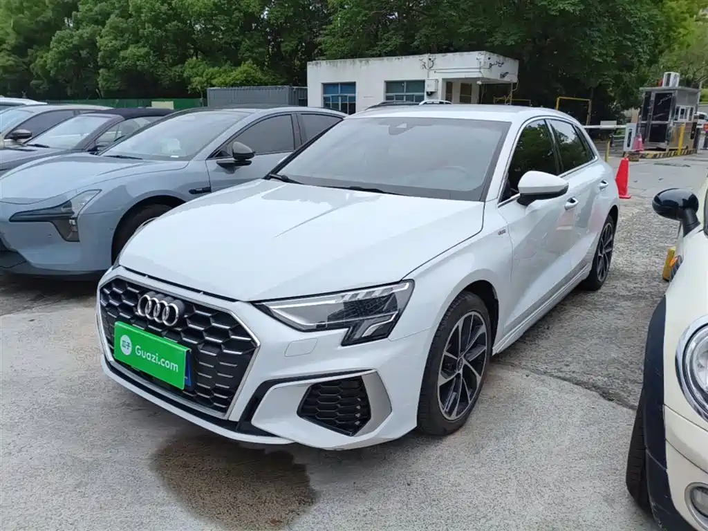 Audi A3 2024 Model Sportback 35 TFSI Progressive Sport