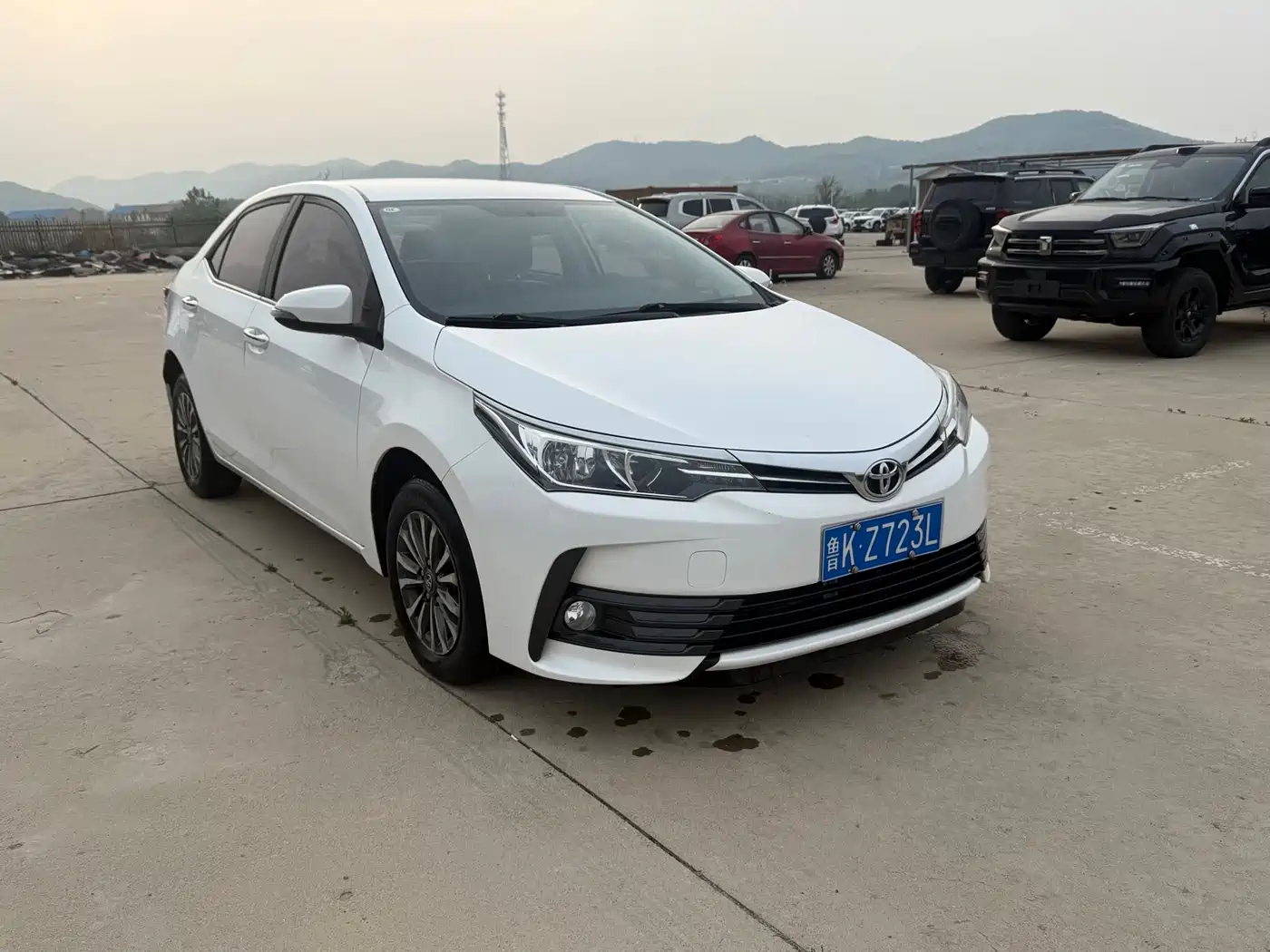 Toyota Corolla 2017 Facelift 1.2T S-CVT GL фото 3