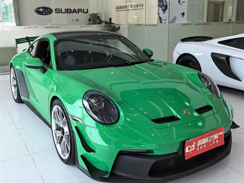 PORSCHE 911